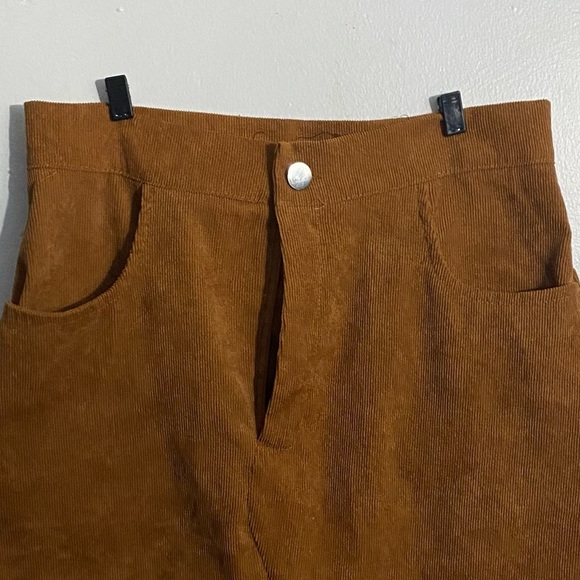 Corduroy skirt - Picture 2 of 2